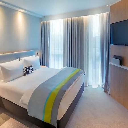 Hotel Express - By Ihg 3*
